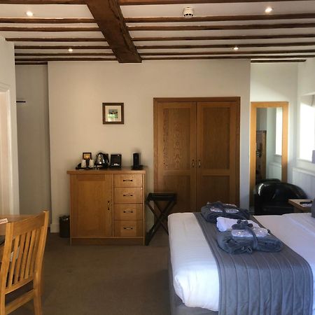 Tewinbury Farm Hotel Chambre photo