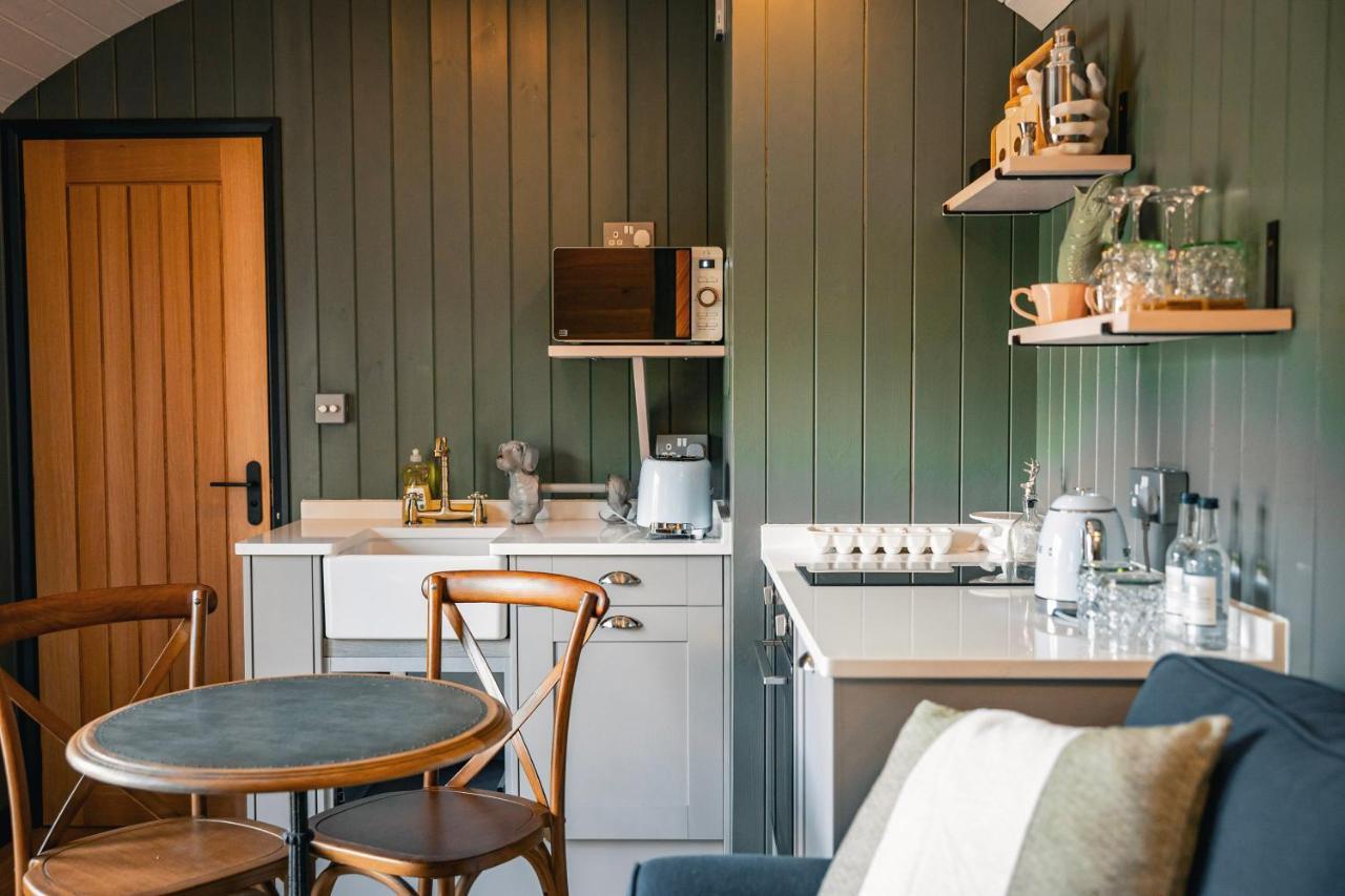 Tewinbury Farm Hotel Extérieur photo
