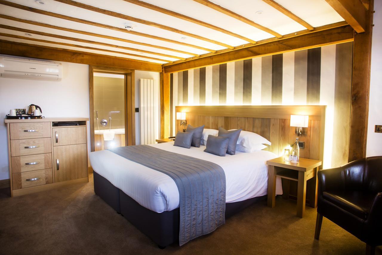 Tewinbury Farm Hotel Extérieur photo